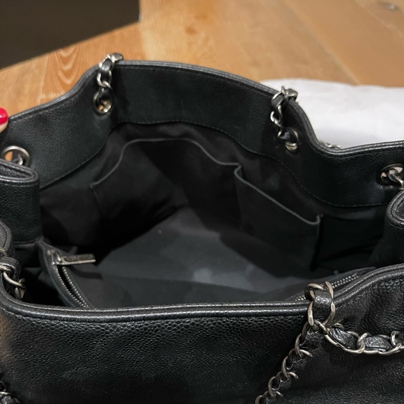 Chanel Caviar Leather Shopping Tote in Black, style 94305 - Picture 8 of 16